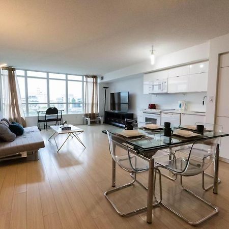 Cn Tower View Suite With Free Parking Toronto Extérieur photo